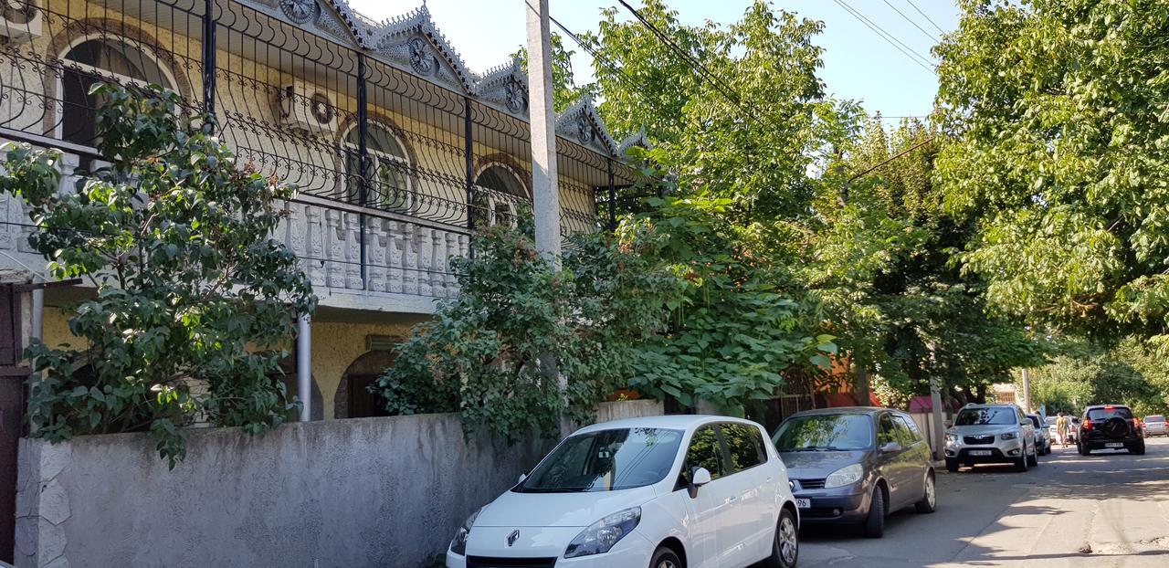 La Vitalie Guest House Chisinau Luaran gambar